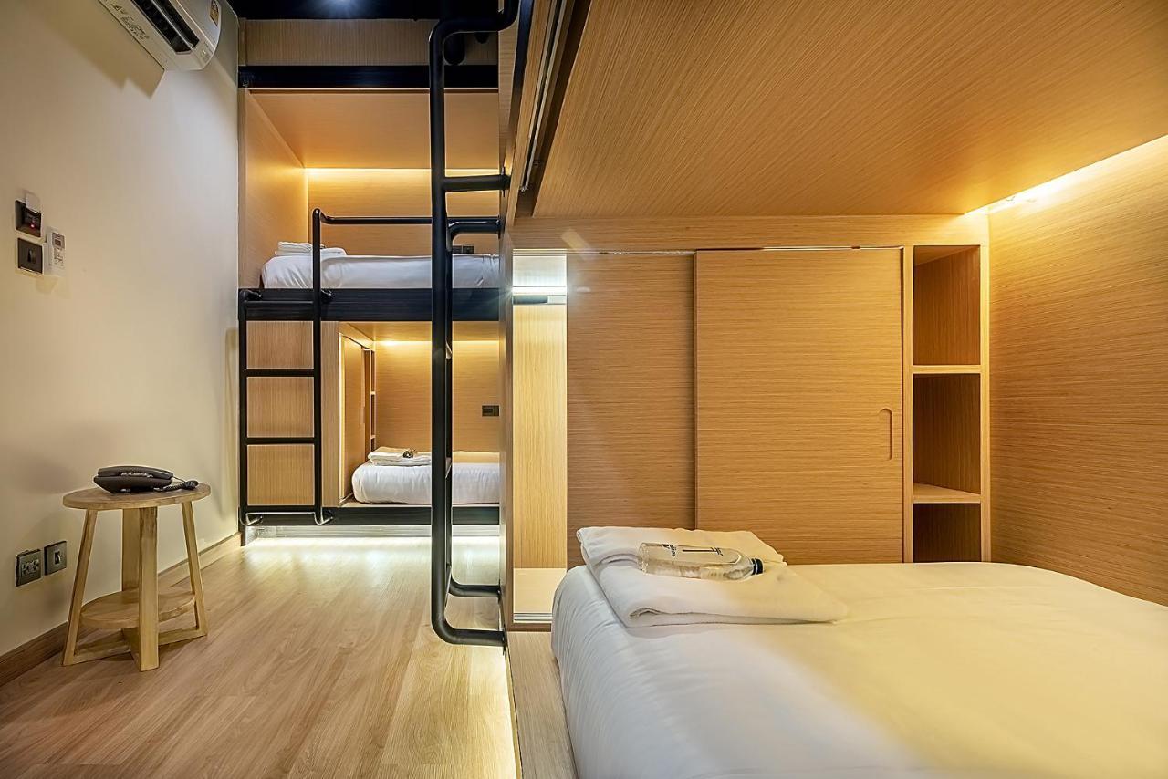 Phra Nakhon Poshtel Vandrarhem Bangkok Exteriör bild
